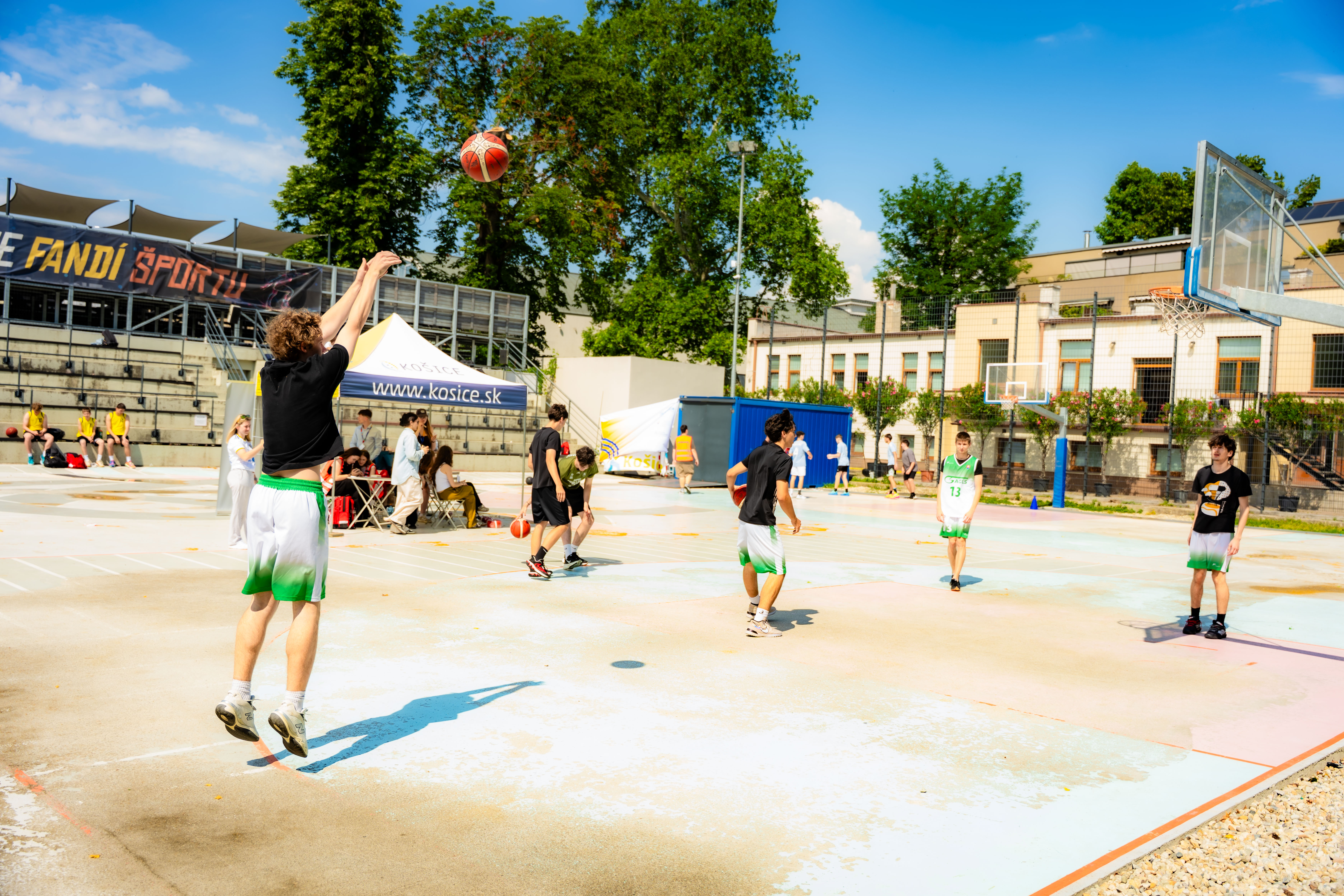 Mladi hybu Kosicami - sportovo kulturny festival-1-4